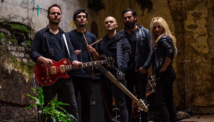 V for Volume en película